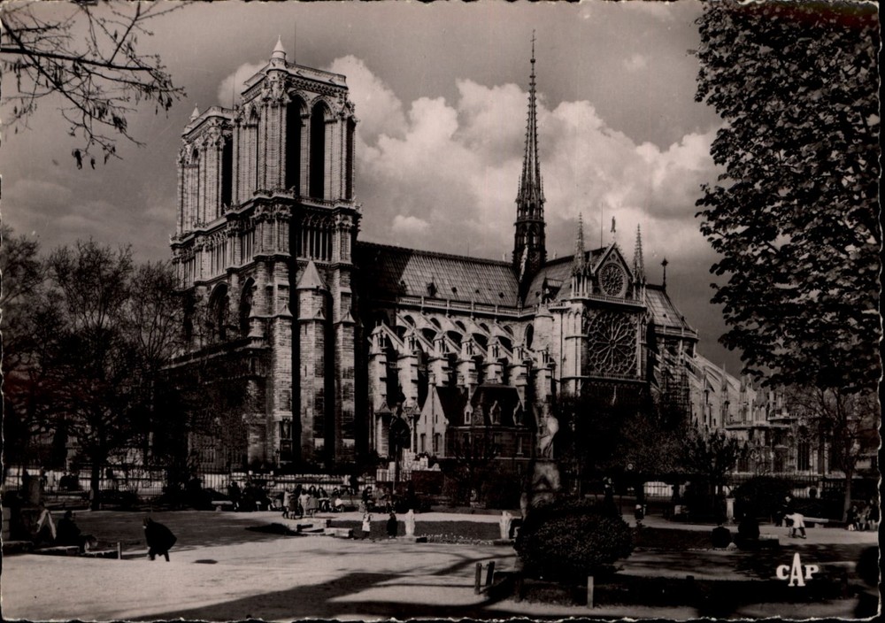 RPPC Notre Dame Cathedral Paris France view vintage postcard k133