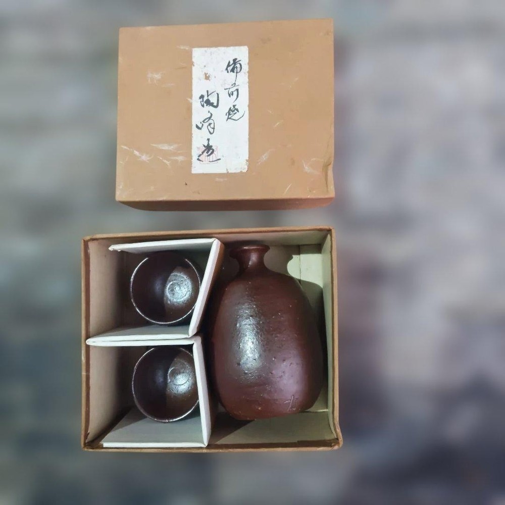 Bizen Ware Sake Set 2 Choko & Tokkuri Tea Cup Ceramic Brown Boxed