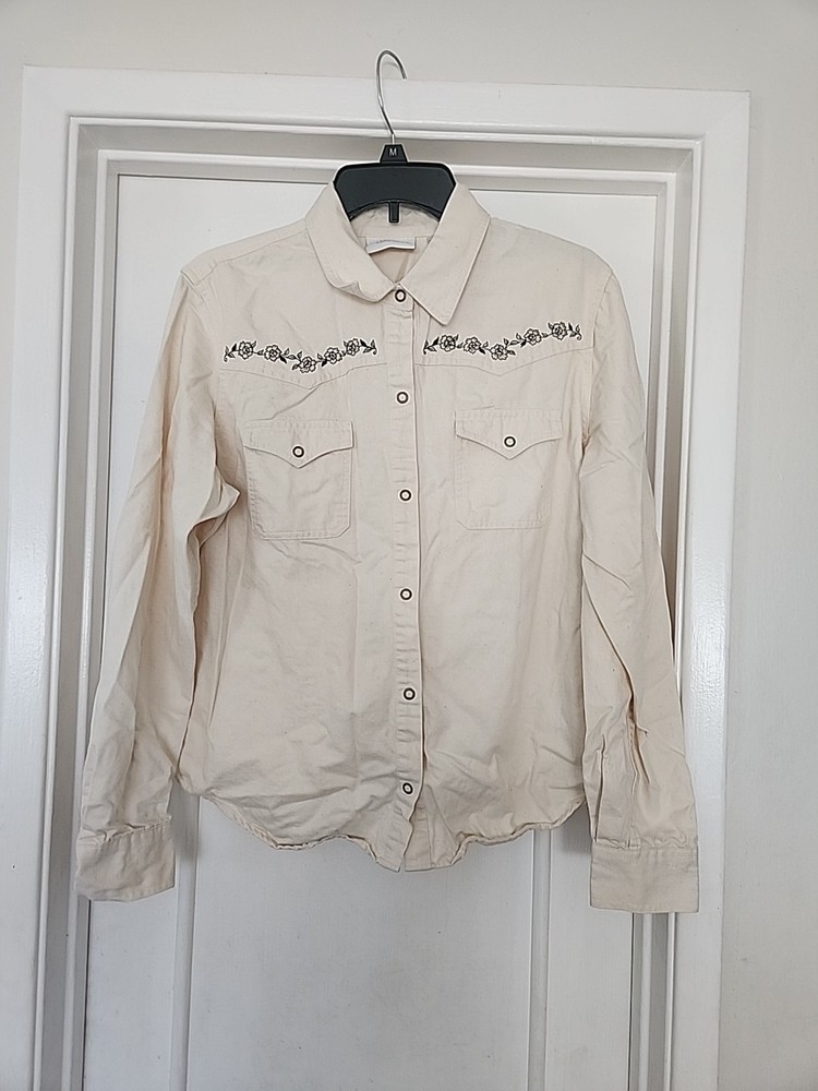 Vintage Lizwear Embroidered Button Up. Size Large