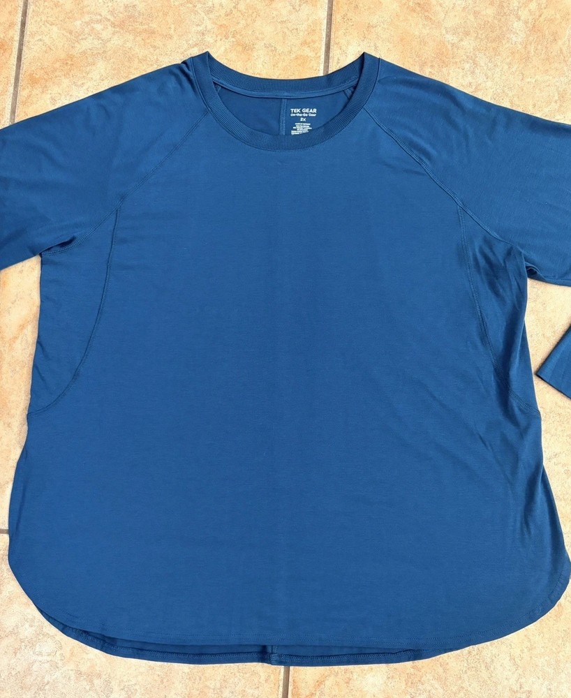 Tek Gear Women's Plus 2X On The Go Long Sleeve Shirt Blue Thumbholes New NWT