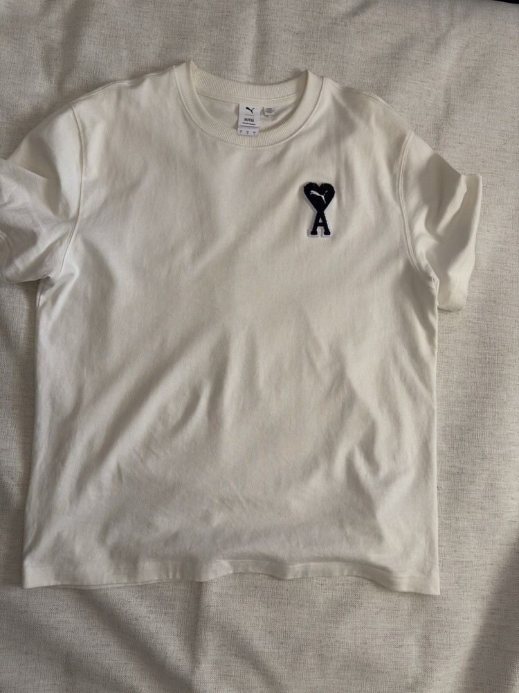 AMI Paris Men’s White Cotton Jersey Crew Neck Heart Logo Patch T-Shirt Size L