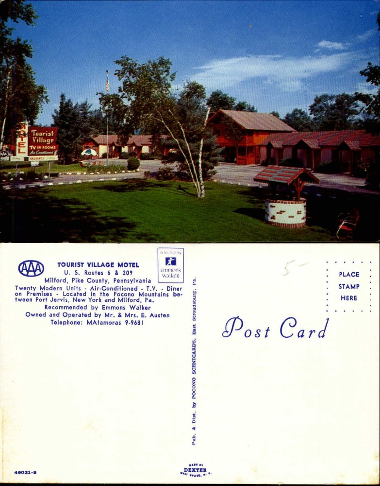 Tourist Village Motel ~ Milford Pennsylvania ~ Pike County wishing well unused