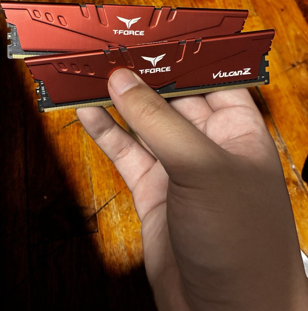 TEAMGROUP T-Force Vulcan Z DDR4-3600 16GB (2x8GB) DIMM Desktop RAM