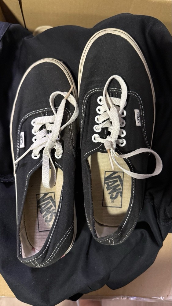 VANS Black White Canvas Lace Up Men's Comfort Sneakers US Size 6.5