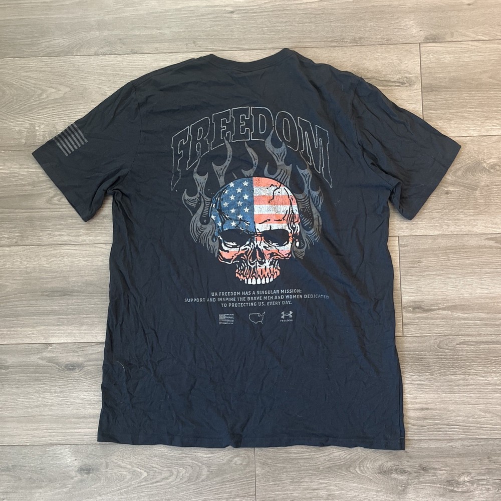 Under Armour Freedom USA Mens T Shirt XL Black American Flag Skull