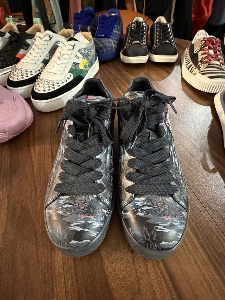 Men’s Coach Shoes Size 9.5 (Runs large)￼