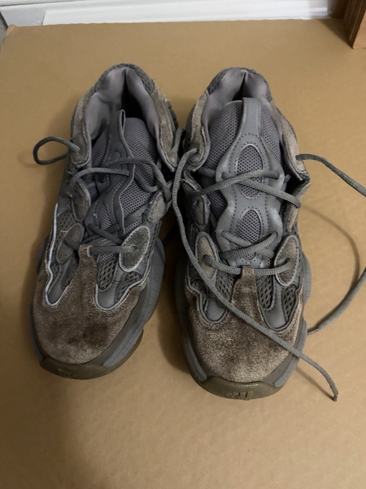 Size 10.5 - adidas Yeezy 500 Granite 2022