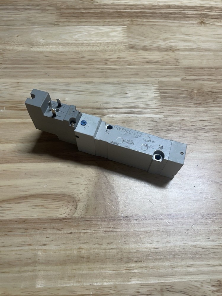 Smc SY7140-5DZ  Pneumatic Solenoid Valve