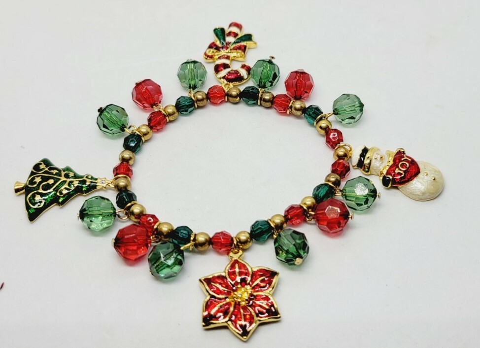 Christmas Charm Bracelet Stretch New Gift Red & Green Gold Tone Enamel Beaded