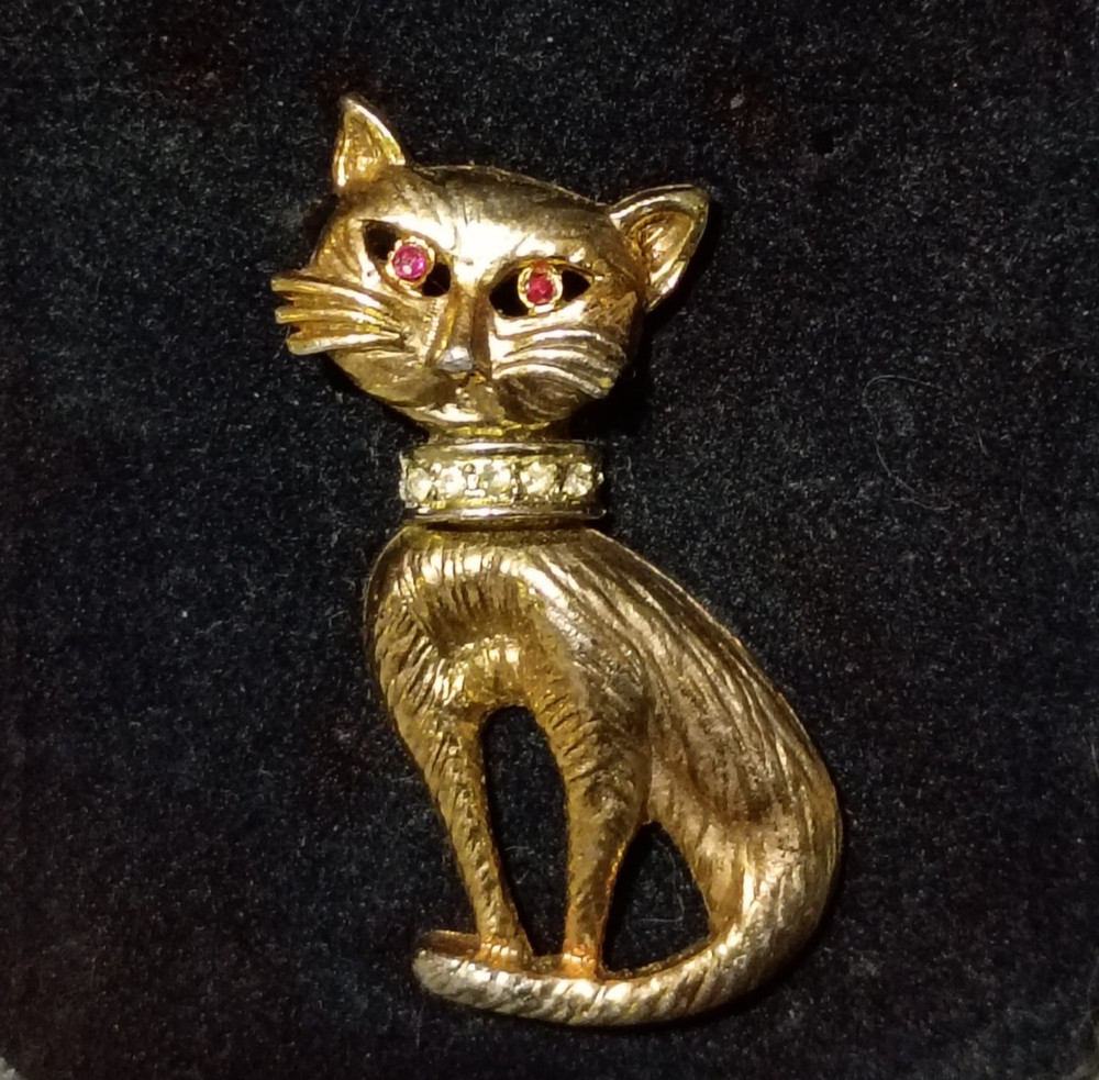 Vintage Kitty Cat Rhinestone Collar Red Crystal Eyes Brooch Gold Tone 2