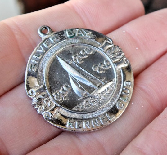 RARE Vintage Kennel Club Dog Show Medal Badge Coin Silver Bay KC Best Breed Boat