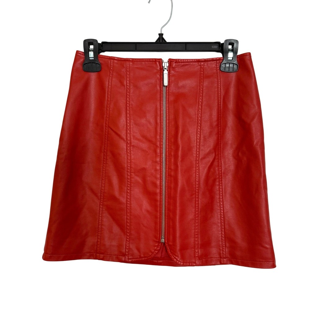 Free People Skirt Women’s Size 0 Red/Orange Zip Front Faux Leather Mini
