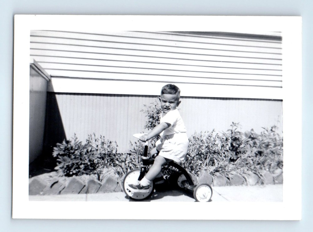 Old Vintage Photo BOY RIDING TOY TRICYCLE OUTSIDE HOUSE FOUND PHOTOGRAPH