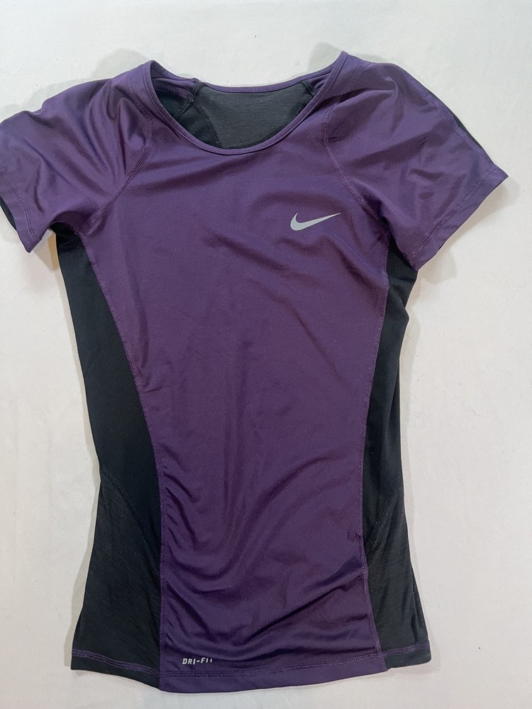 Nike Womens Purple Breathable Dri Fit Short Sleeve Athletic Tee-Shirt Sz small