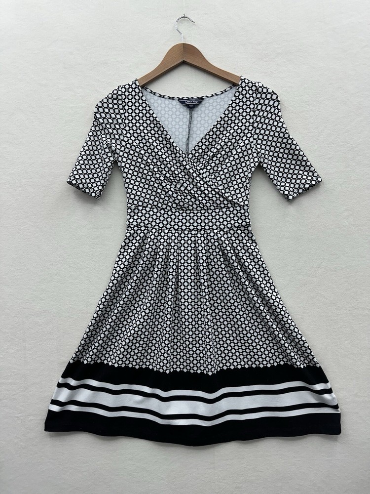Lands End Womens XS Petite Dress Black White Faux Wrap Short Sleeve Fit Flare