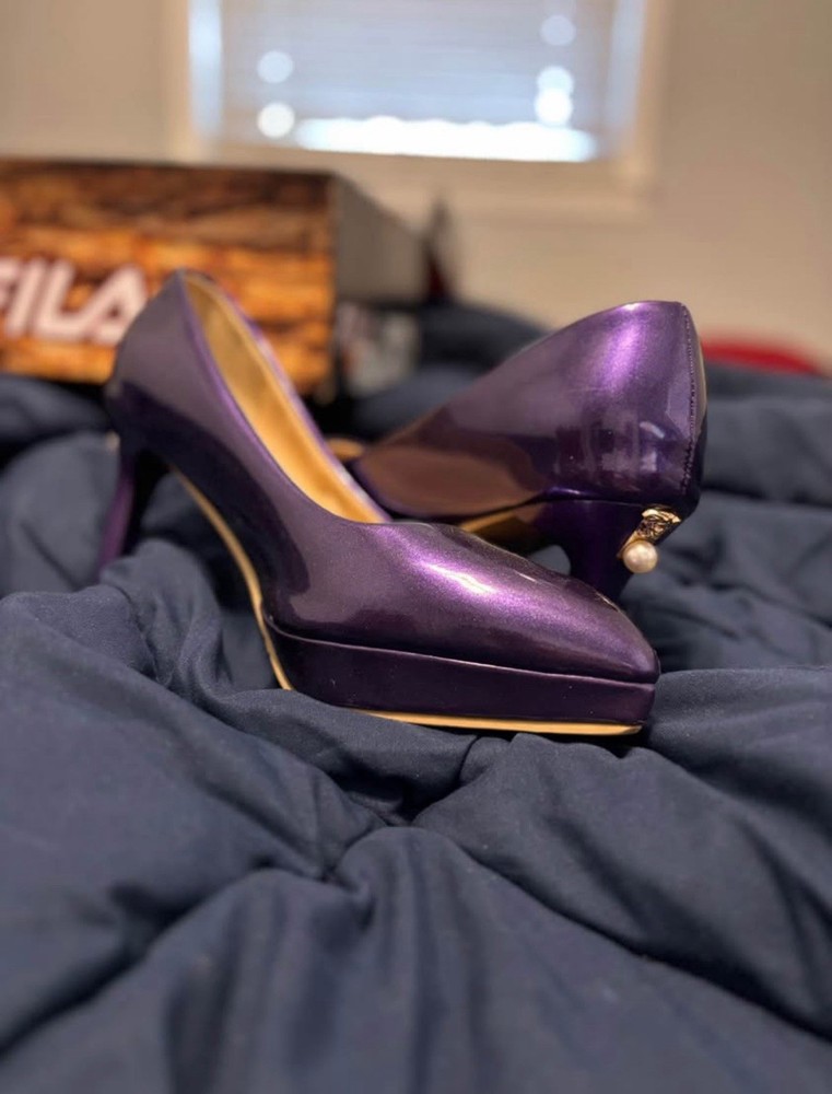 Women's Narrow Size 7.5 Purple 4-Inch Heel with 1-Inch Platform Gold Pearl Back