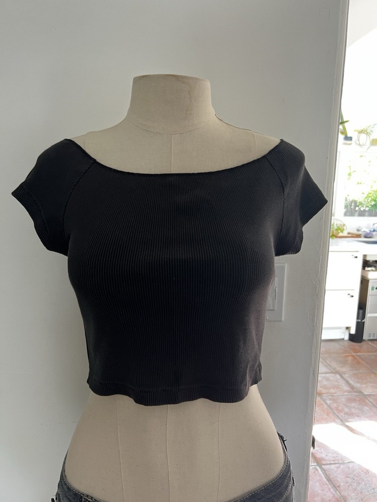 John Galt Brandy Melville Black Off the Shoulder Cropped T Shirt, One Size