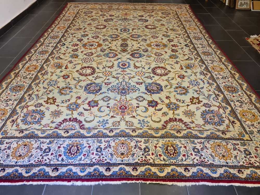 Hand knotted oriental carpet Persian Keshan palace carpet 404x268 cm