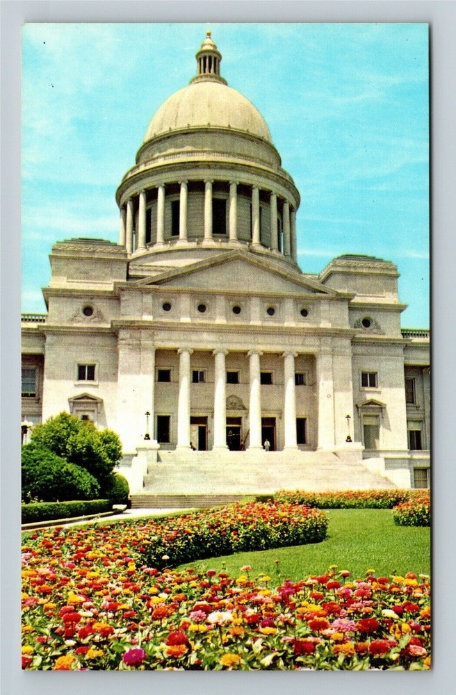 Little Rock AR-Arkansas, State Capitol Building, Dome, Gardens Vintage Postcard