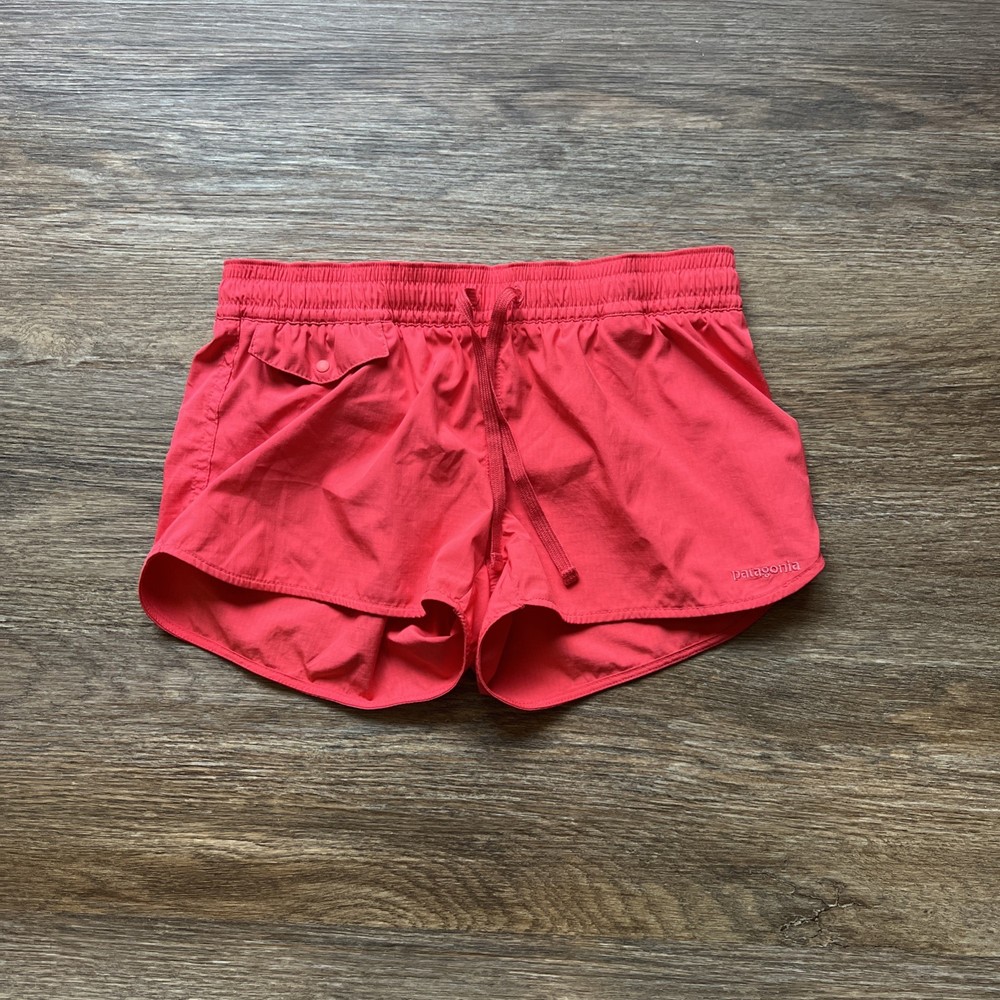Patagonia Light And Variable Women’s Board Shorts in Shock Pink Sz 2