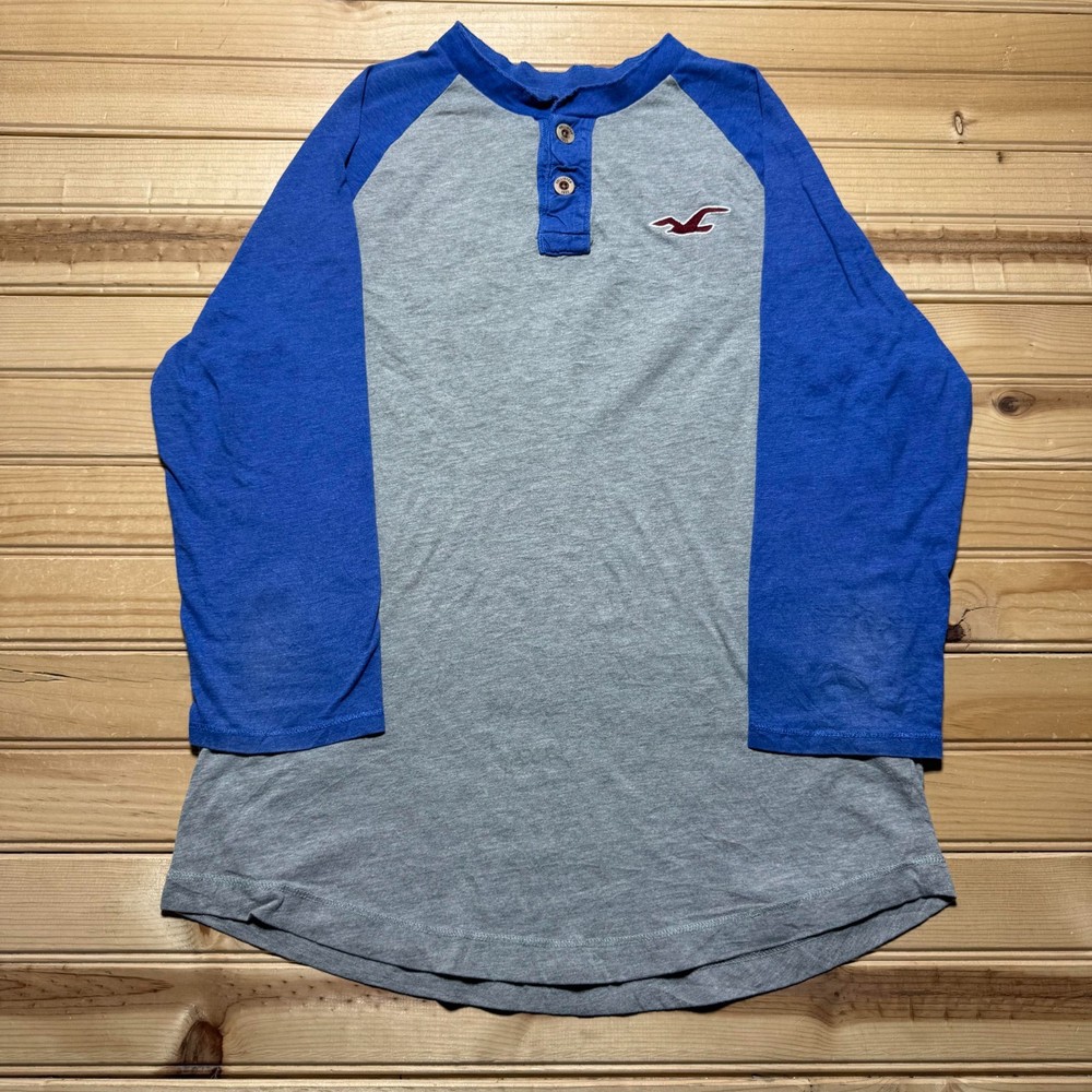Vintage Y2K Hollister Embroidered Logo 3/4 Sleeve Raglan Henley Shirt - Medium