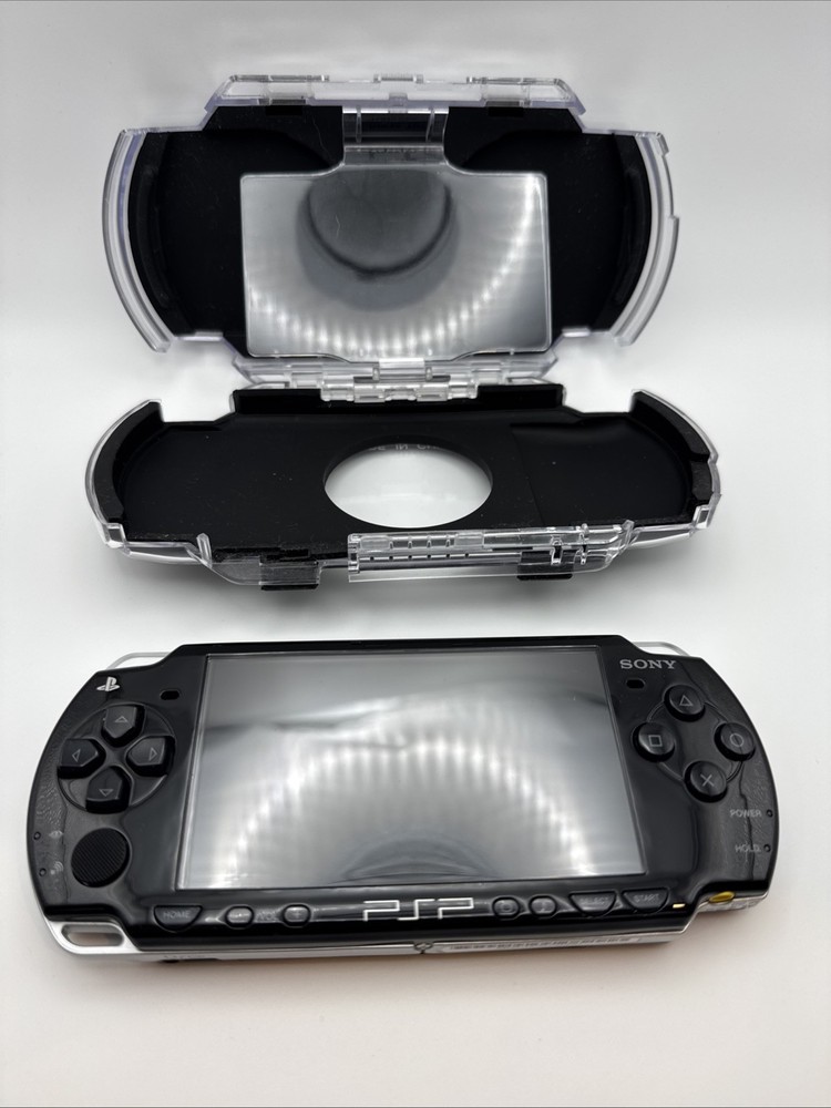Sony PSP 2001 Launch Edition 64MB Handheld System -  Piano Black