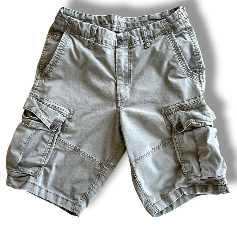 American Eagle Cargo Longer Length Shorts Mens 30