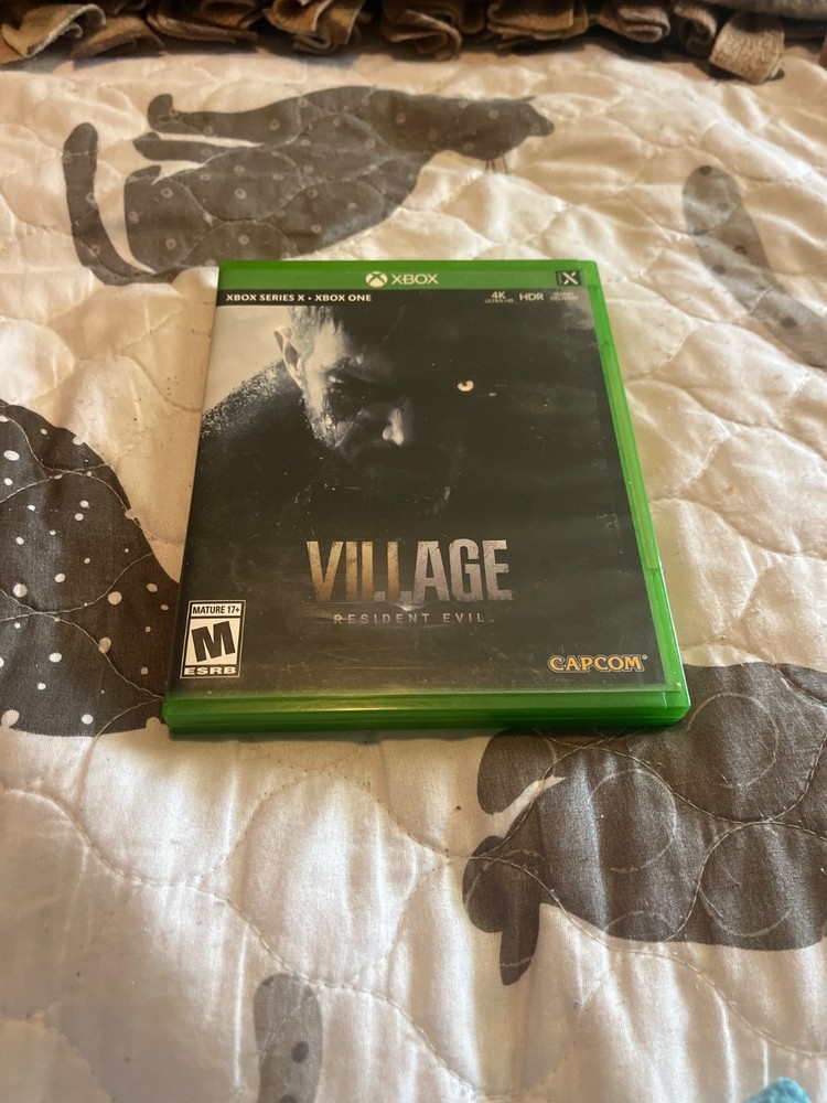 Resident Evil Village -- Standard Edition (Microsoft Xbox Series X/S, 2021)