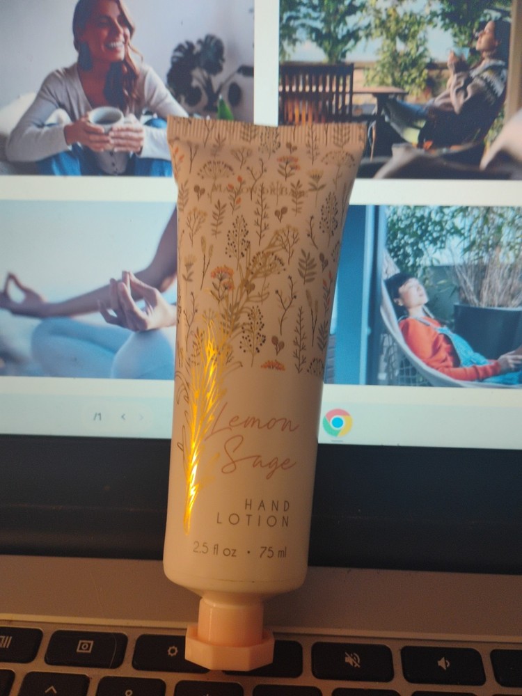 Travel Size De Base Hand Lotion Lemon Sage 2.5 oz NEW!