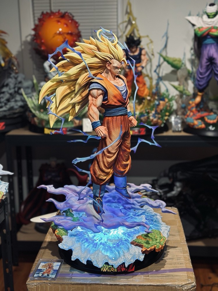 Custom Dragon Ball Z SSJ3 Goku 1/4 Scale Statue (repainted)