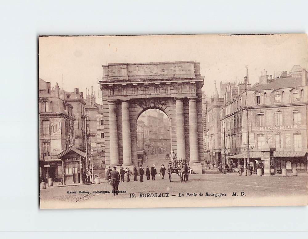 Postcard La Porte de Bourgogne Bordeaux France