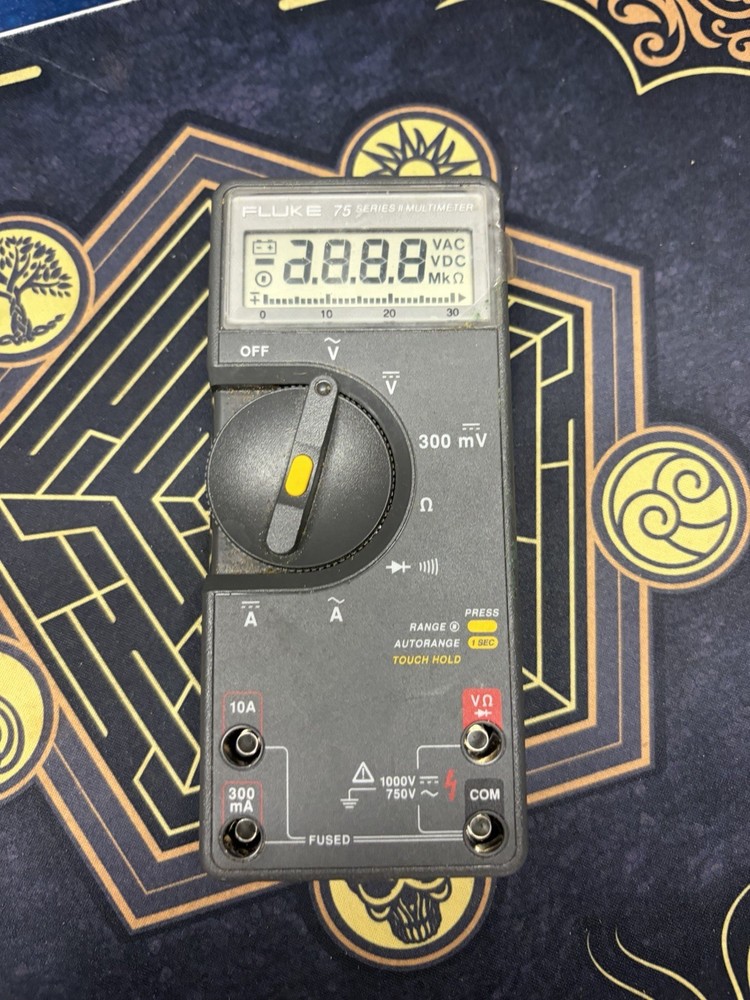 Fluke 75 Series II Multimeter - Tested & Working Free Shipping
