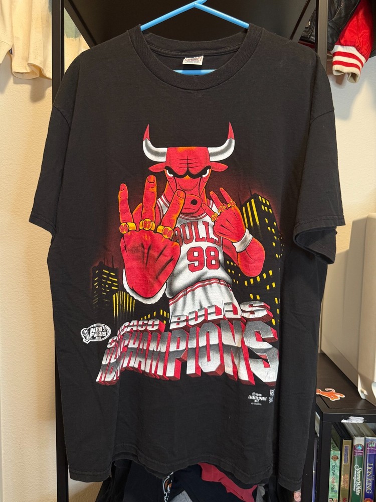 Vintage 1998 Chicago Bulls NBA Champions T-Shirt Men’s XL Benny The Bull Delta