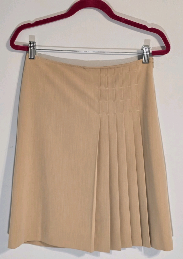 Apostrophe Essentials Women's Tan Pleated Skirt Size 2 Workwear Rich Mom City
