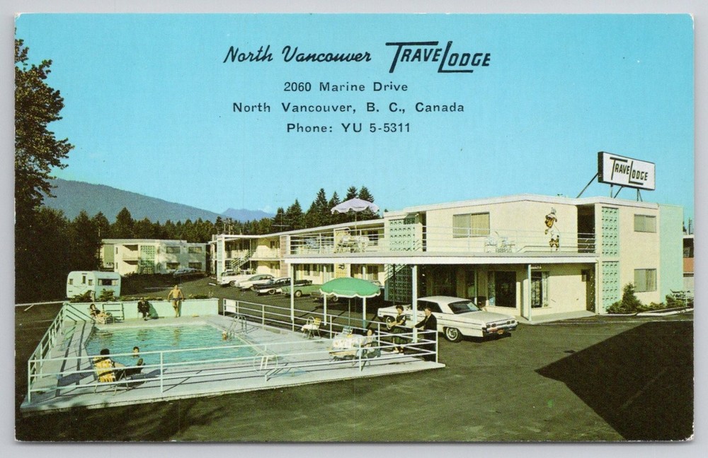 Vintage North Vancouver Travelodge Postcard 1960s Pool Cars B.C. Canada