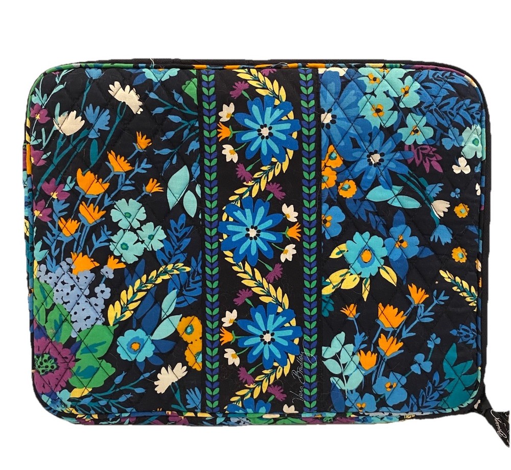 Vera Bradley Quilted Zipper Laptop Case Blue Floral
