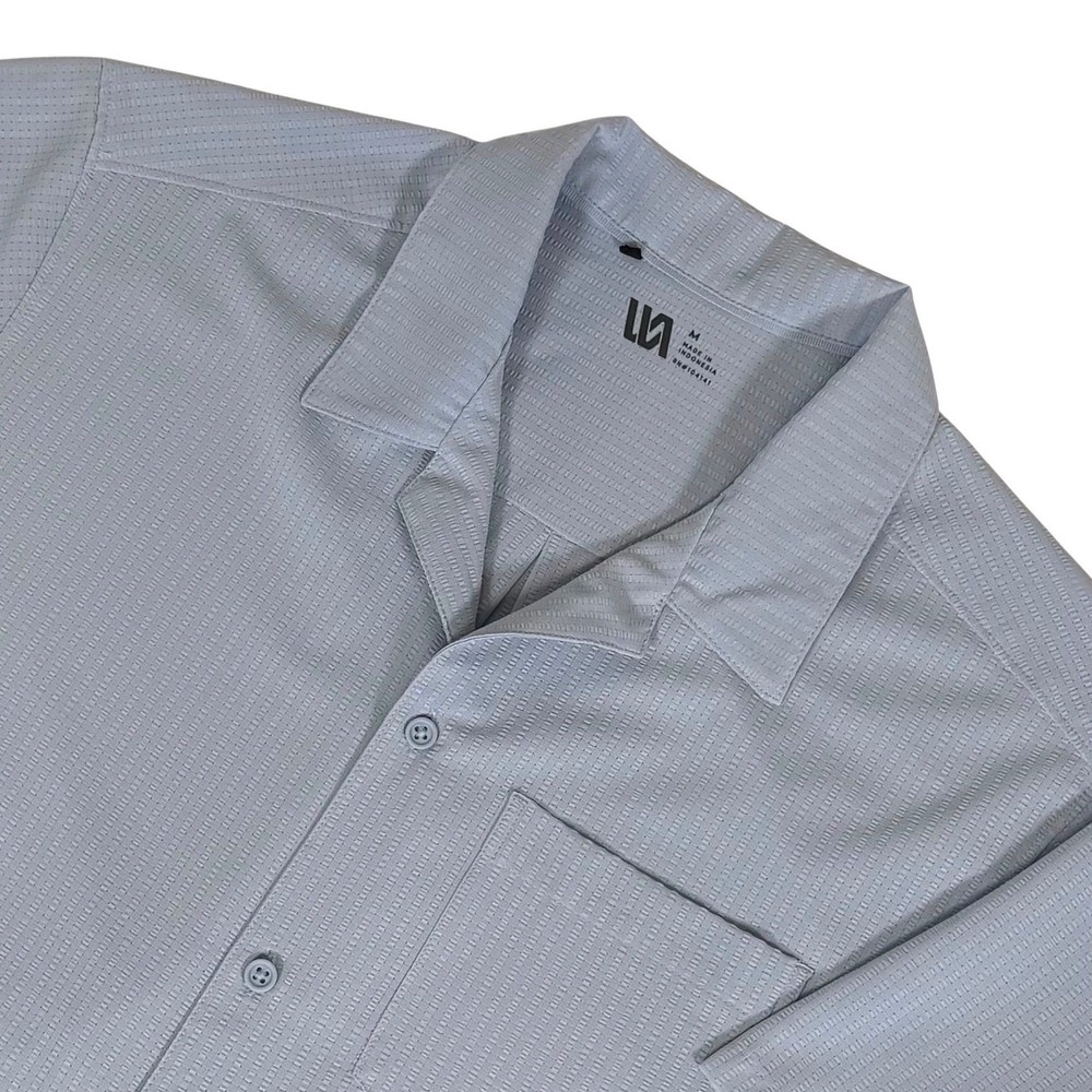 VRST Mens Size Medium Bridge Button Down Shirt Light Blue  Short Sleeve Stretch