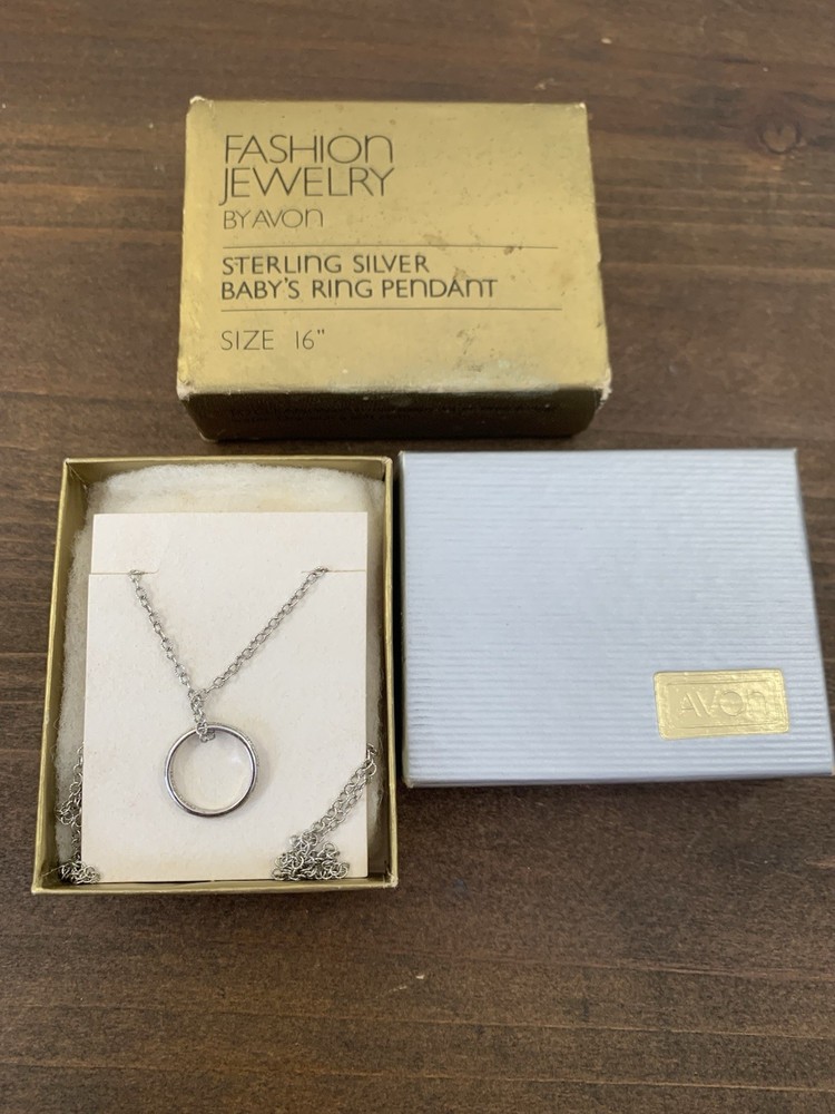 VTG Avon Sterling Silver Necklace With Baby Ring Pendant NOS 16” W/ Original Box