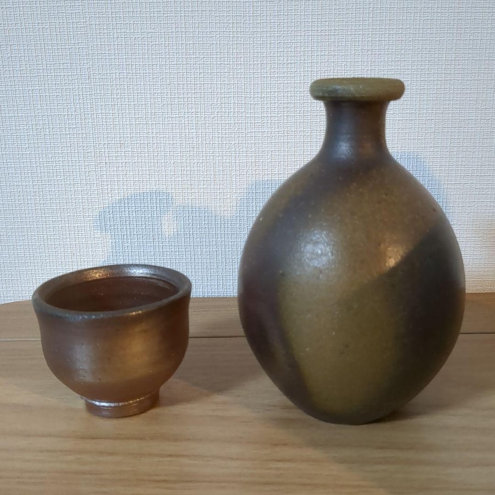 Bizen Ware Sake Bottle Set Nansan Kiln Japanese Pottery