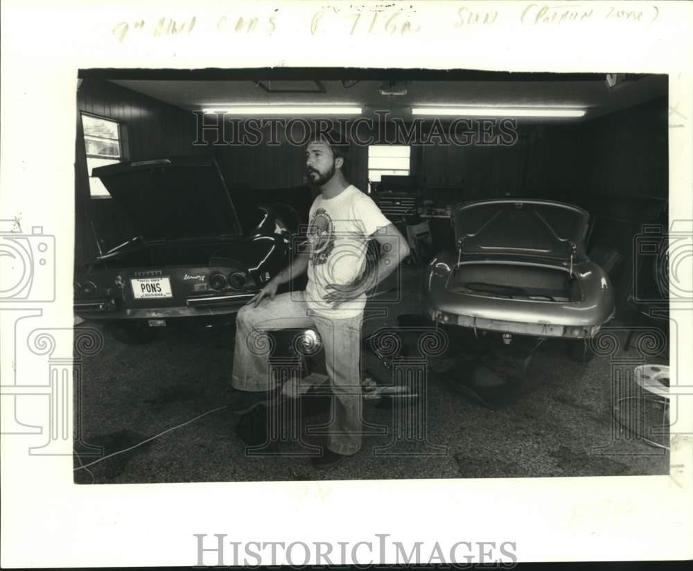 1980 Press Photo St. Bernard Police Juror Charles Ponstein with his cars