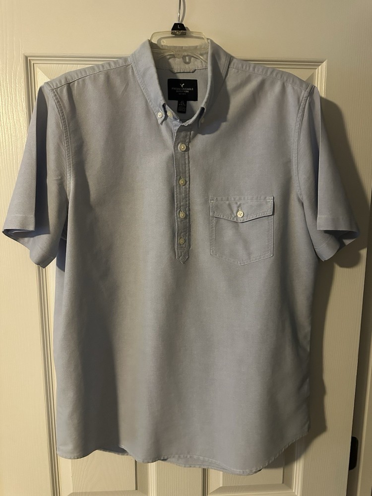 Men’s Large AE Short Sleeve Shirt Pull Over