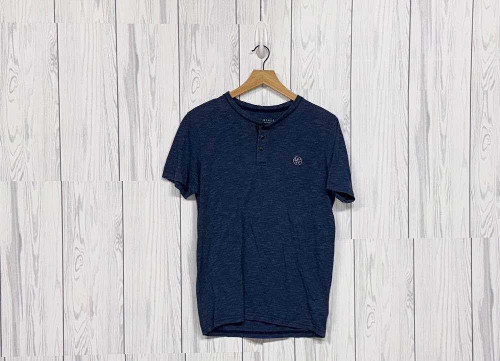 Aeropostale t shirt mens size small short sleeve henley solid blue pullover