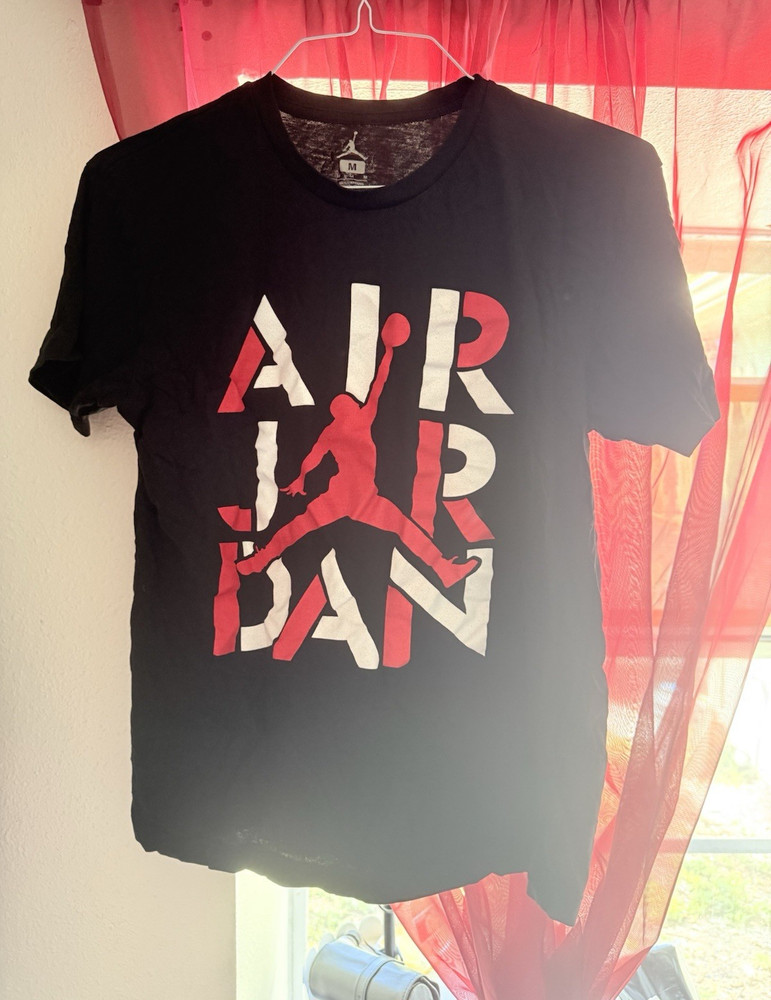 Jordan Air Jordan Black Graphic Logo T-Shirt M Short Sleeve Crew Neck
