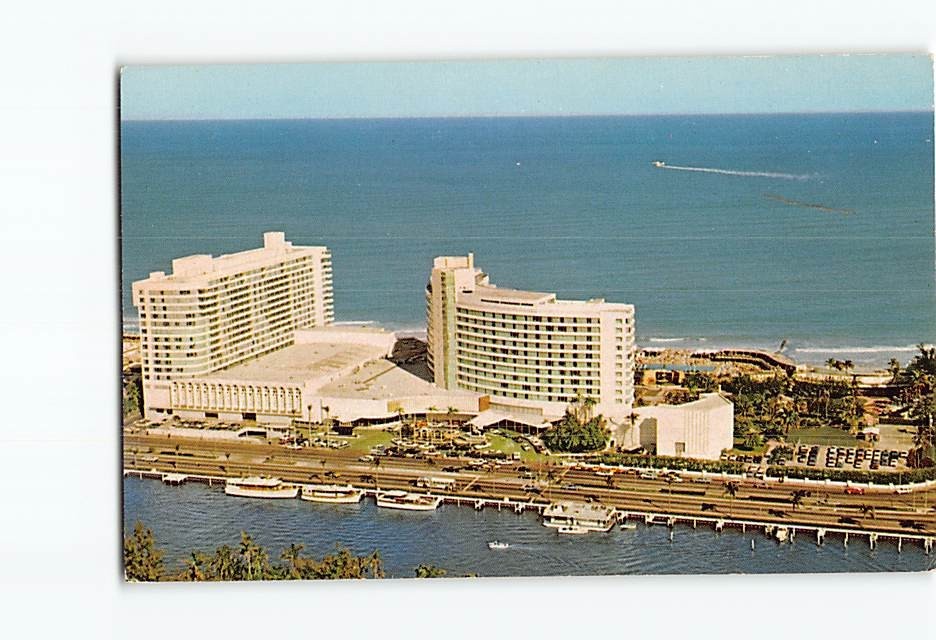 Postcard Fontainebleau Hotel Cabana Yacht Club Oceanfront Miami Beach Florida