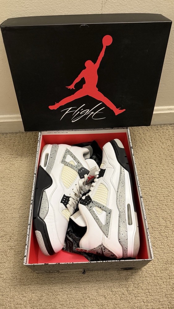 SIZE 10- JORDAN 4 ‘WHITE CEMENT’ (2016)