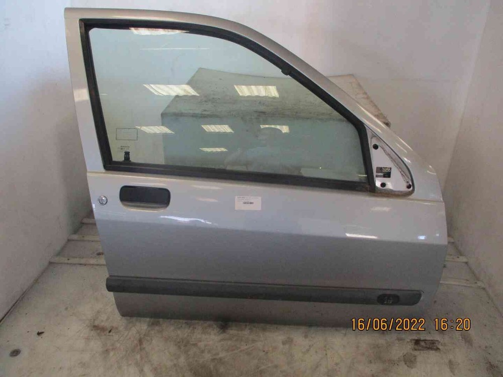 Renault CLIO I 7751469957 Complete Front Right Door