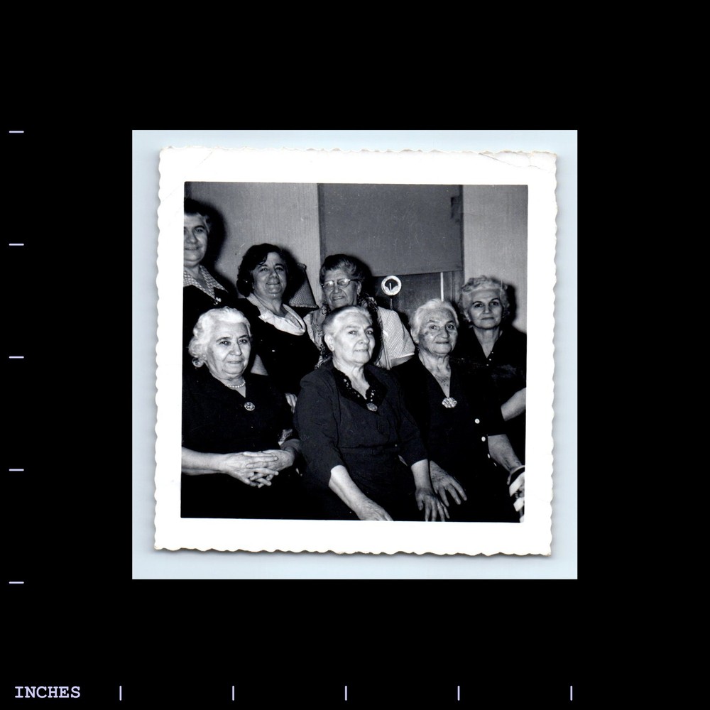 Old Square Photo OLDER WOMEN IN LIVING ROOM GROUP PICTURE