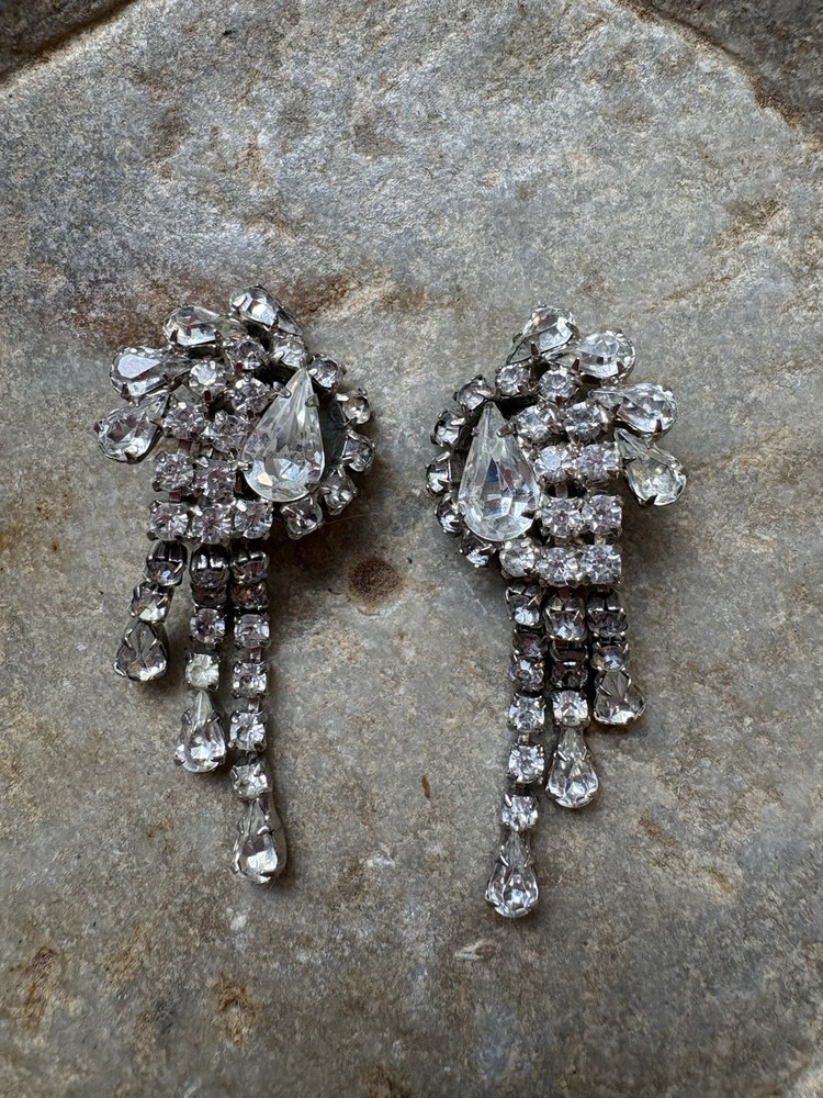 Vintage Silver Tone Clear Rhinestone Dangle Clip-On Earrings