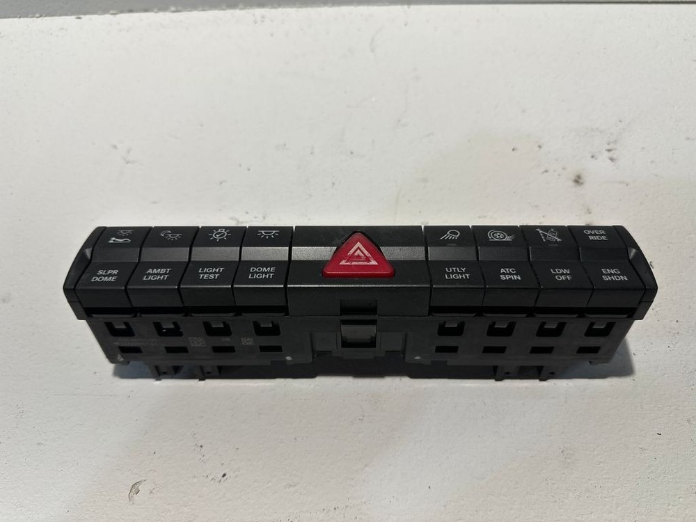 2017-2025 FREIGHTLINER CASCADIA CONTROL PANEL SWITCH A06-09731-000