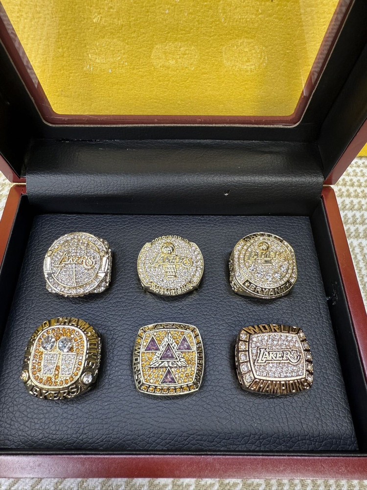 souvenir Kobe Bryant - Los Angeles Lakers 6 Ring Set  size 11